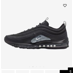 Meet your Posher, Amyas